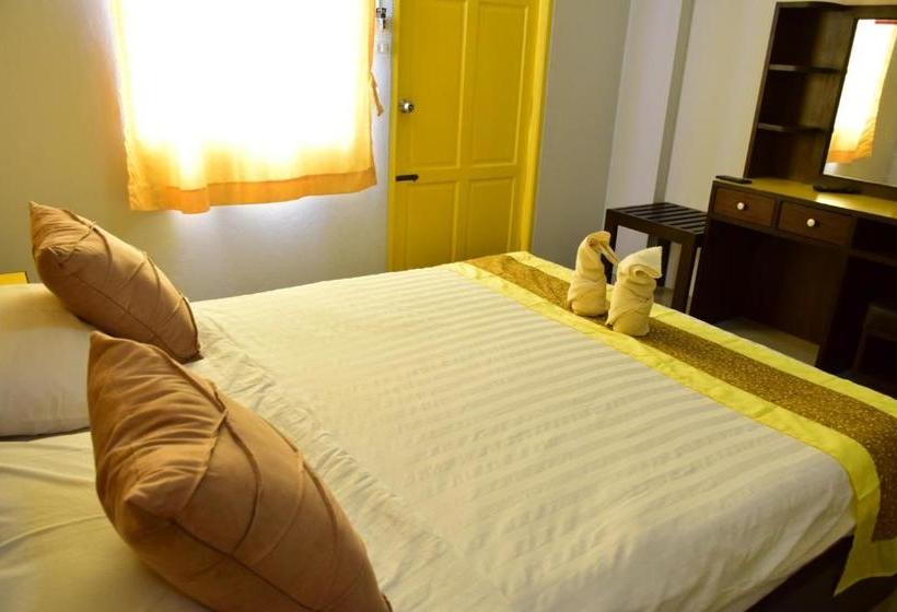 בית מלון כפרי Charoen Apartment  Trang