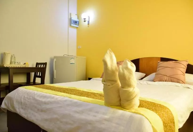 هتل Charoen Apartment  Trang