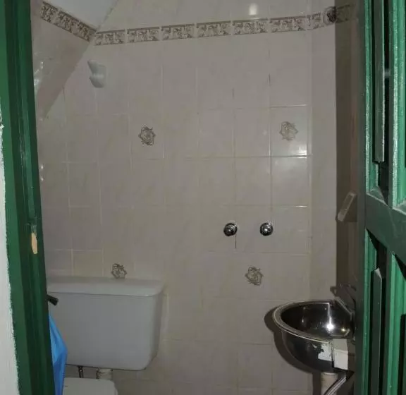 ホテル Hostal Milmahuasi Iruya