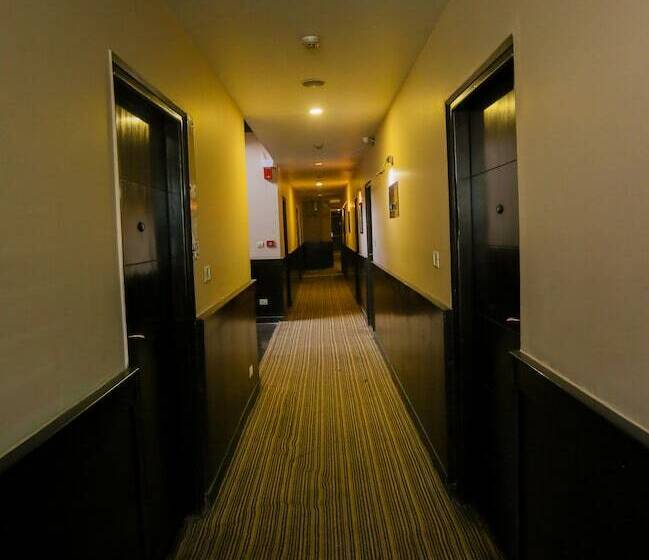 Отель Cs Boutique