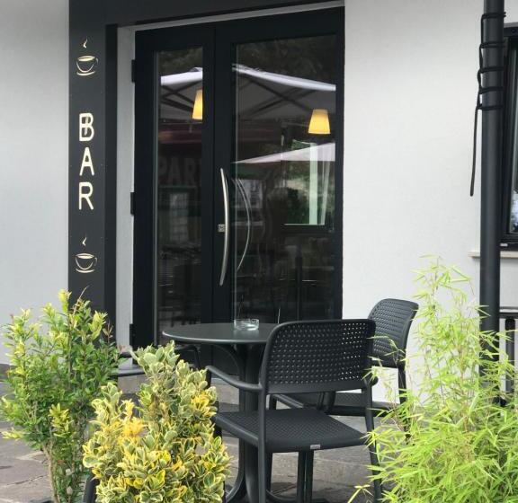 ホテル Monte Cimone