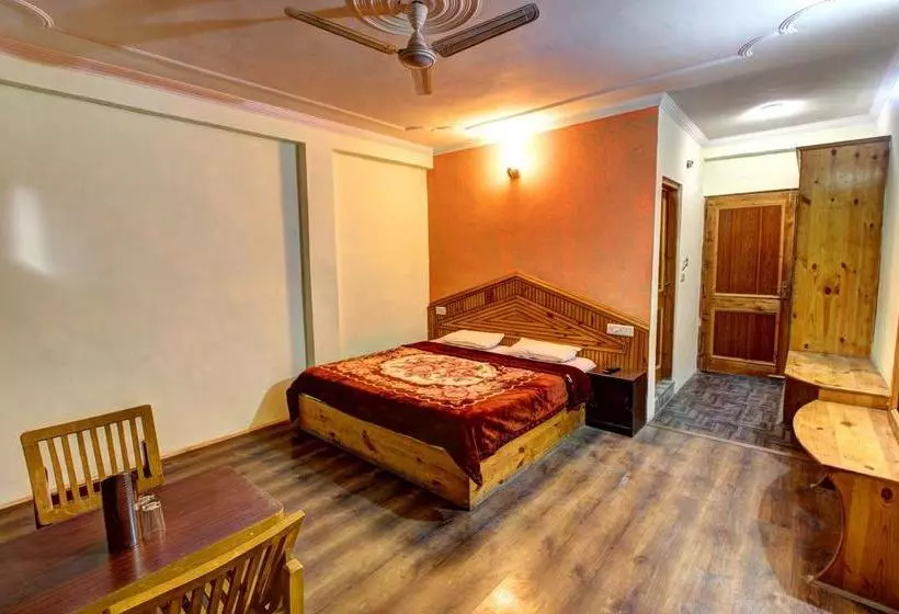 Mountain Face By Snow City Hotels
