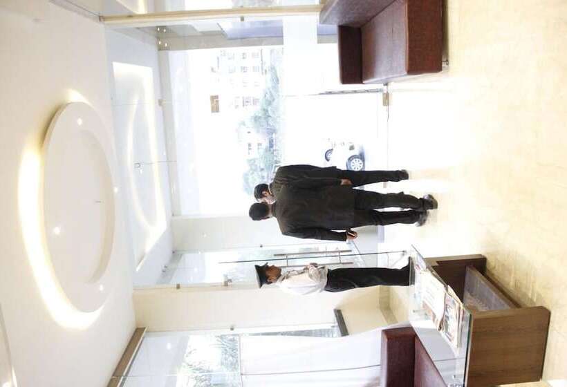 Отель Regenta Inn Larica