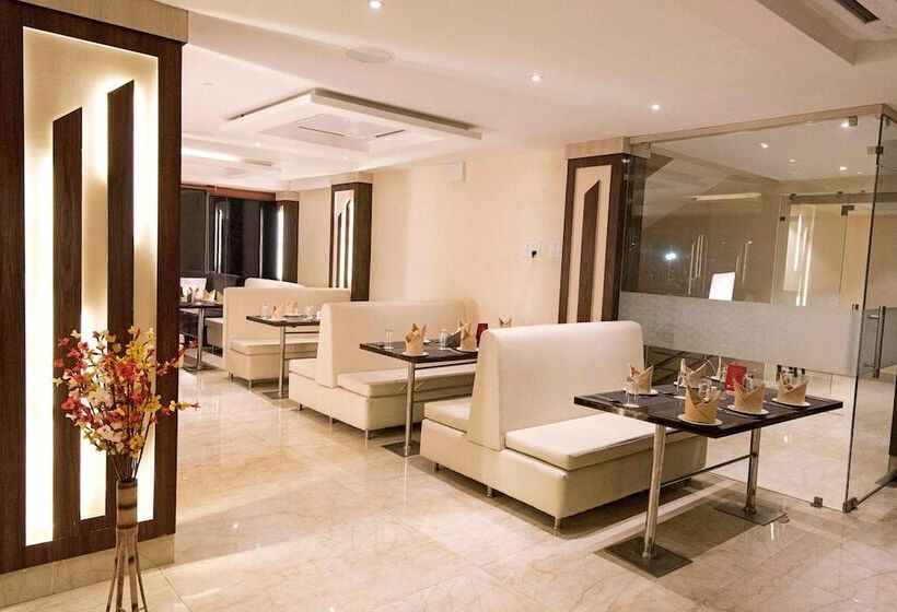 Отель Regenta Inn Larica