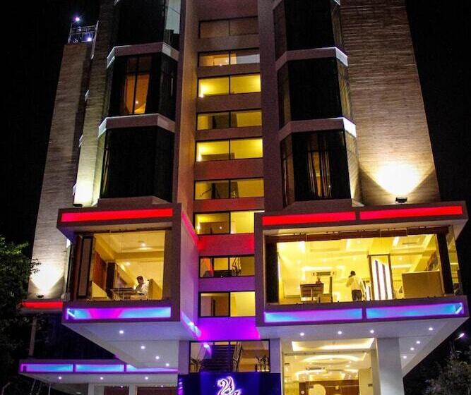 Отель Regenta Inn Larica