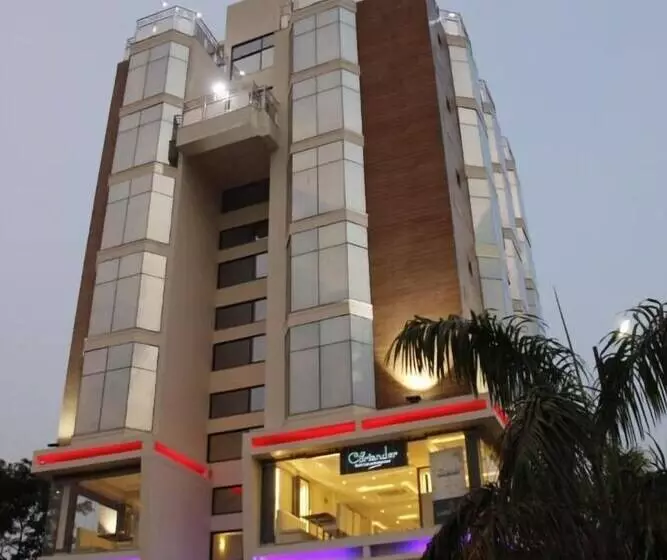 ホテル Regenta Inn Larica