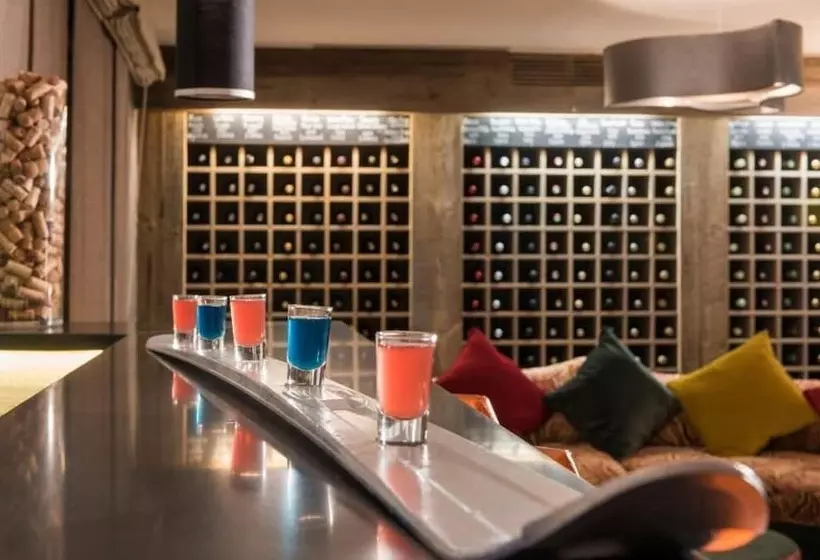 ホテル The Lodge Verbier