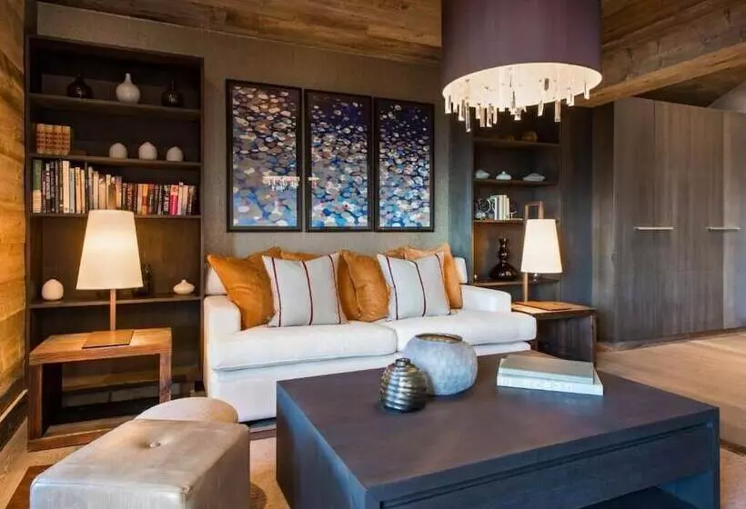 ホテル The Lodge Verbier