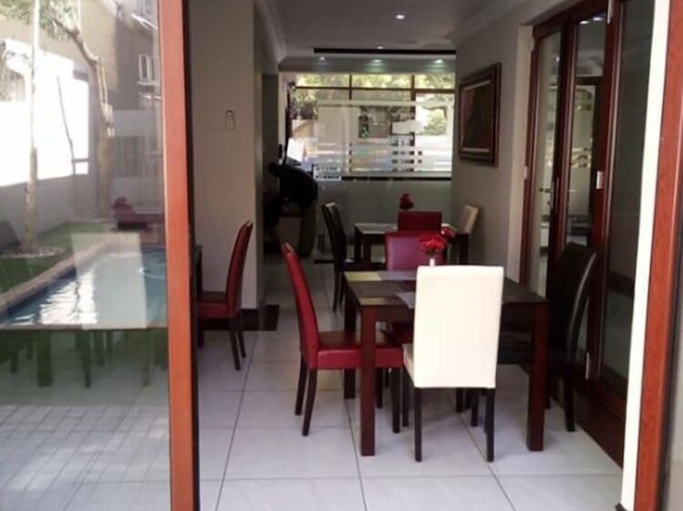 Hotel The Pillows Suite