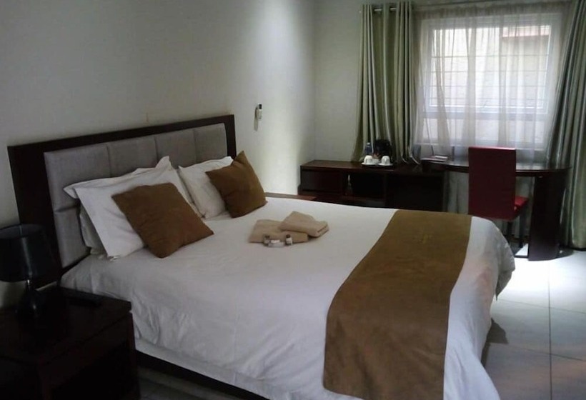 Hotel The Pillows Suite