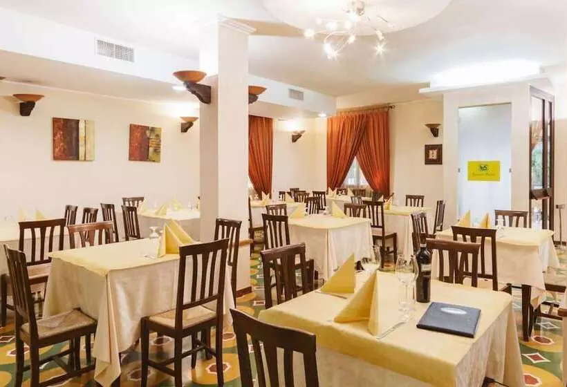 Hotelli Villa Del Sorriso