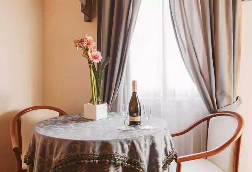 Hotelli Villa Del Sorriso