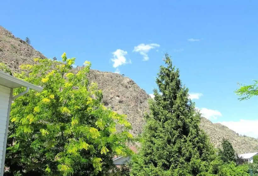 1 Of A Kind Sculpture B&b