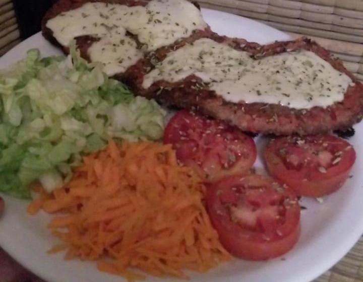 تختخواب و صبحانه Posada Chalet De Bassi