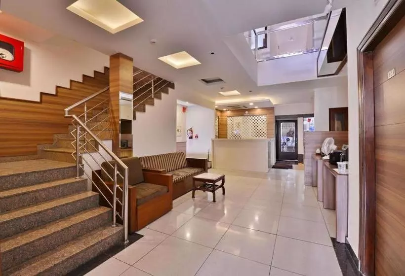 هتل Aricent Opposite Isbt Sector 17 Chandigarh