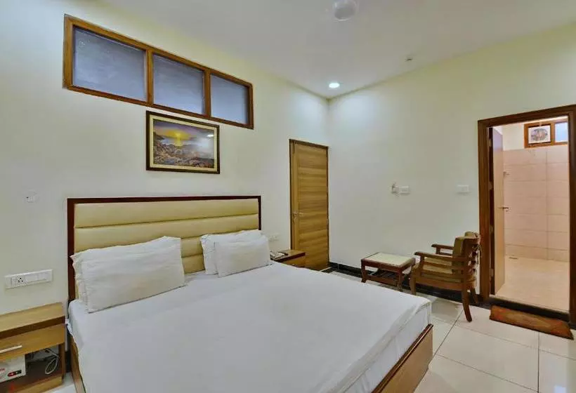هتل Aricent Opposite Isbt Sector 17 Chandigarh