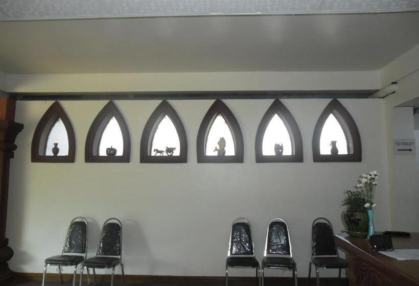 هتل Baobabed Hostel Bagan@ Bagan May