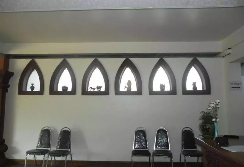 هتل Baobabed Hostel Bagan@ Bagan May