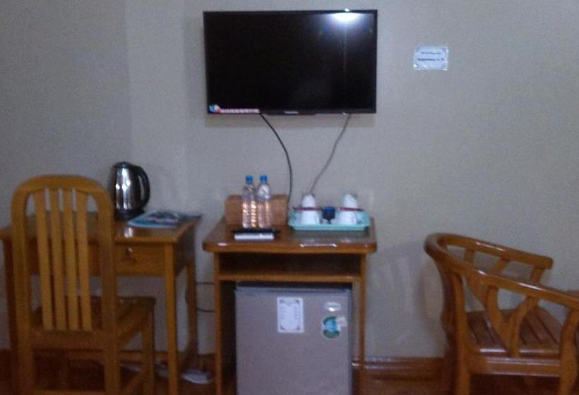 هتل Baobabed Hostel Bagan@ Bagan May