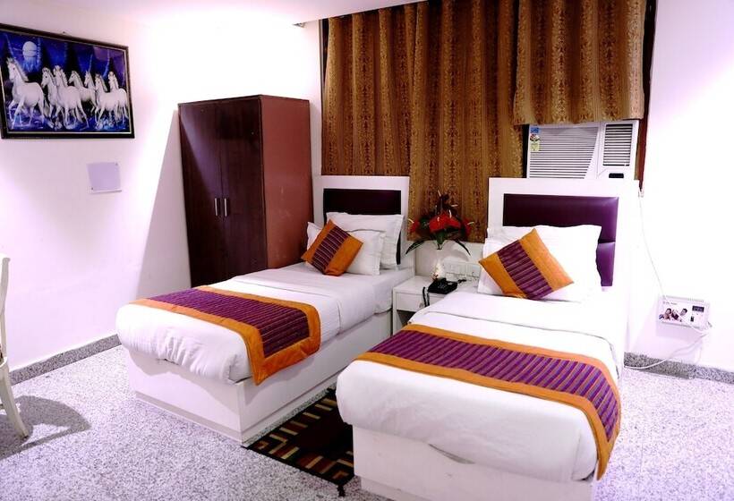 فندق The Paramont, Delhi