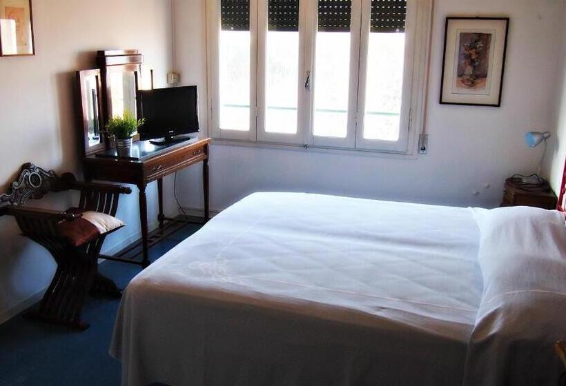 בית מלון כפרי Villa Furia