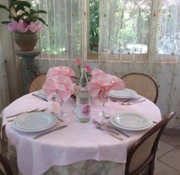 هتل Villa La Fonte