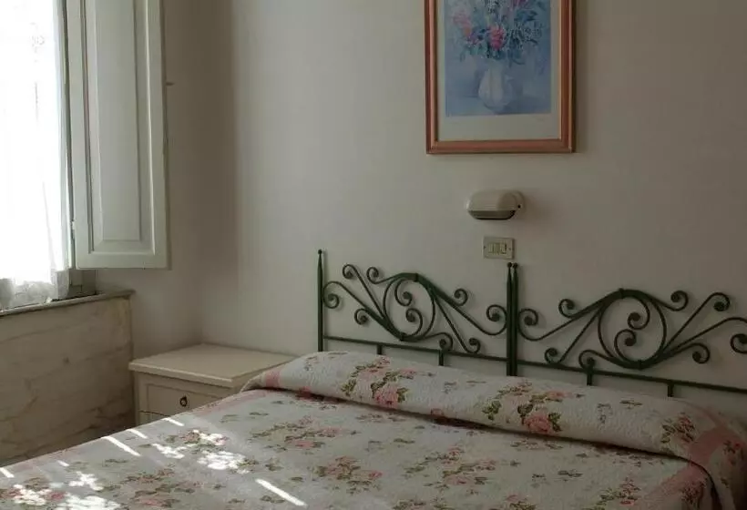 هتل Villa La Fonte