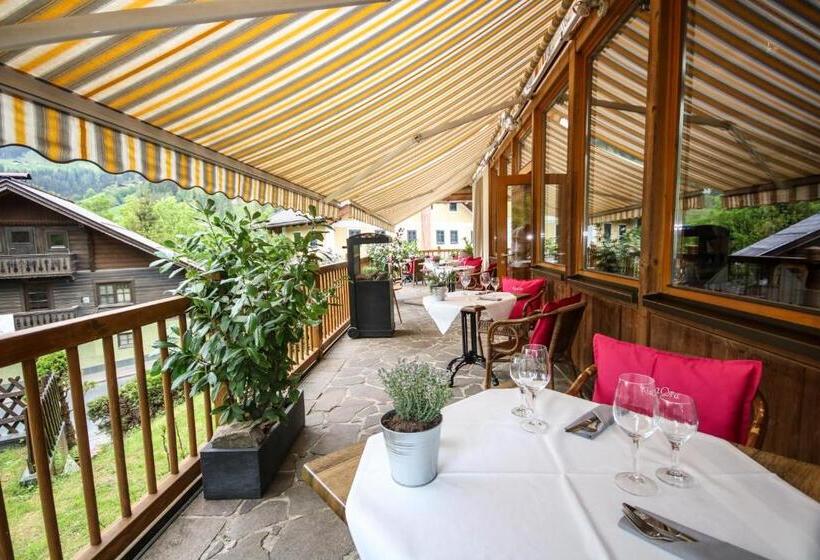 Kia Ora Hotel Restaurant