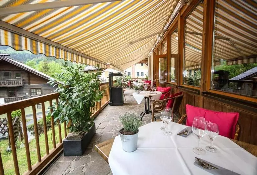 Kia Ora Hotel Restaurant