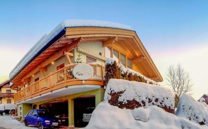 Kia Ora Hotel Restaurant