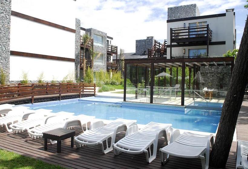 استراحتگاه Careyes Villa De Mar & Spa