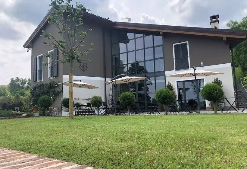 ベッドアンドブレックファースト Cascina Castagneto