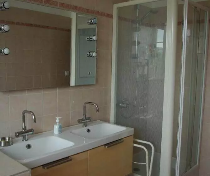 Aamiaismajoitus (B&B) Le Clos Des Tanneurs