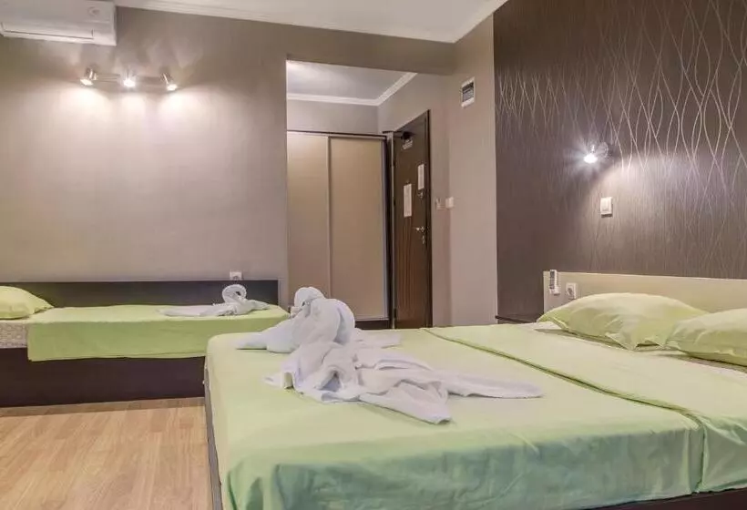 Family Hotel Adena