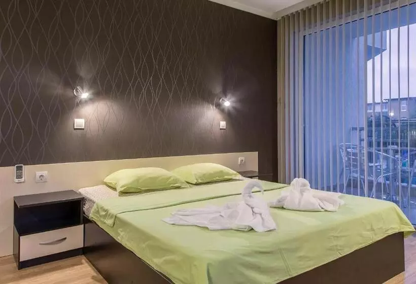 Family Hotel Adena