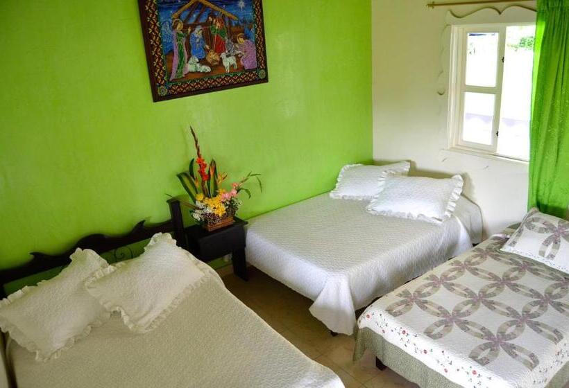 Отель Finca Azulinas