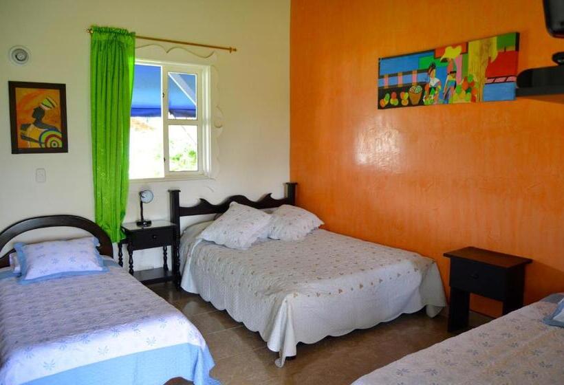 Отель Finca Azulinas