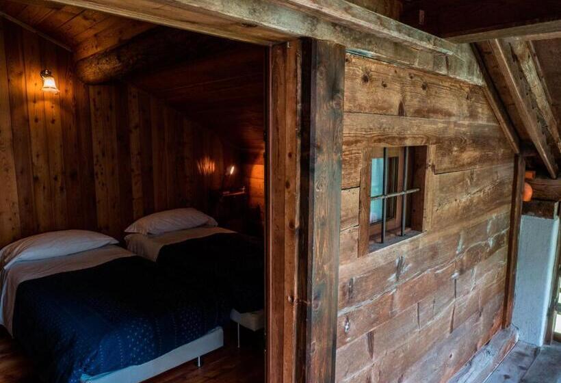 فندق Albergo Montagna Di Luce