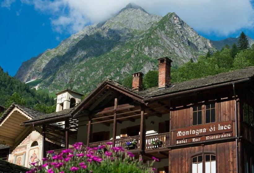 فندق Albergo Montagna Di Luce