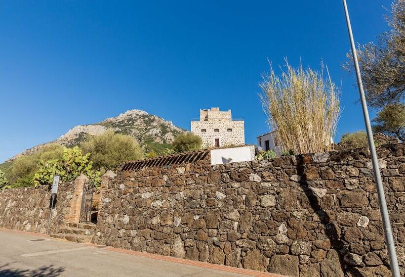 Отель Castello Malicas