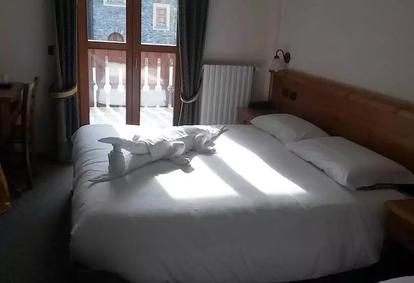 Hotelli Albergo Valle Del Bitto