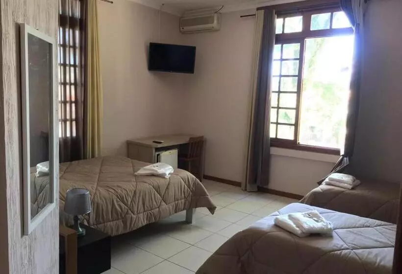 ホテル Villa Souza Ltda