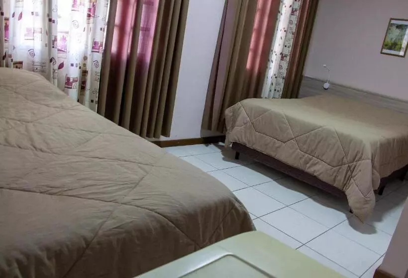 ホテル Villa Souza Ltda
