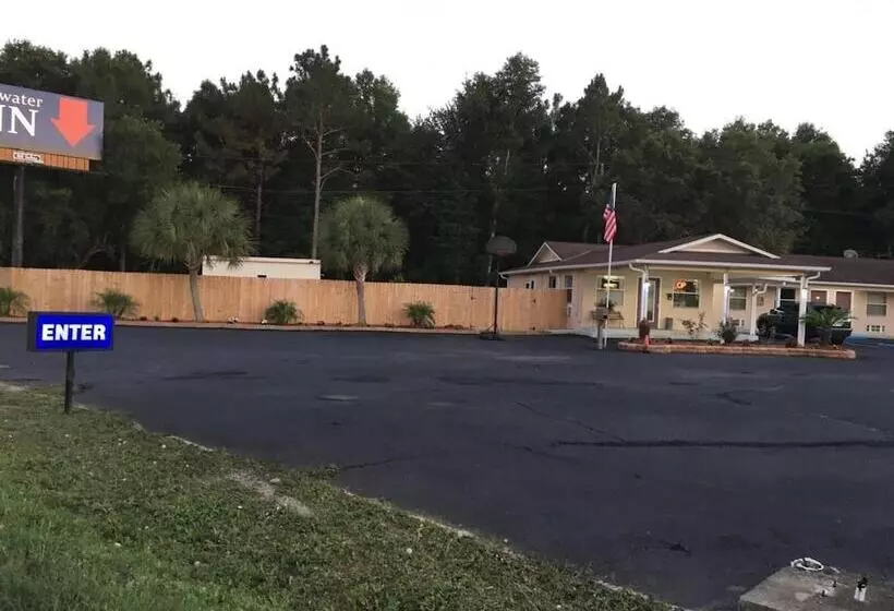 Motelli Blackwater Inn