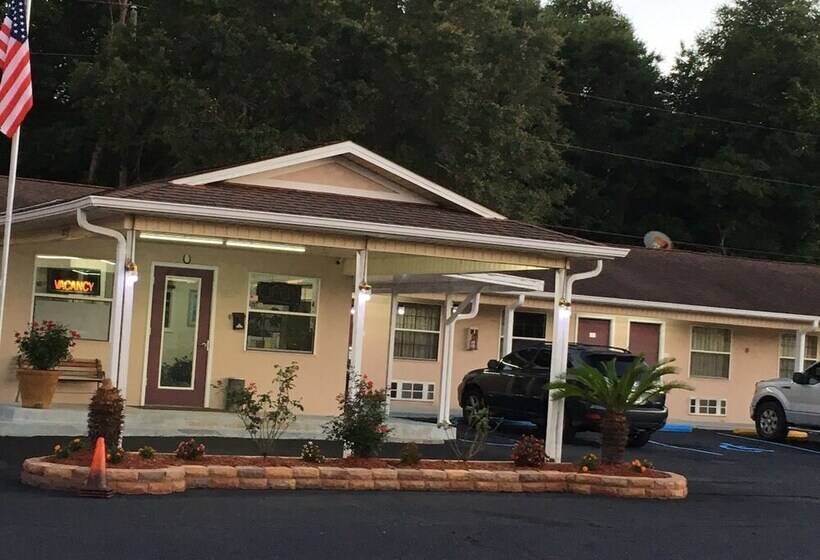 מוטל Blackwater Inn