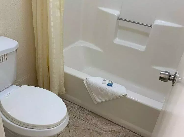 Motelli Blackwater Inn