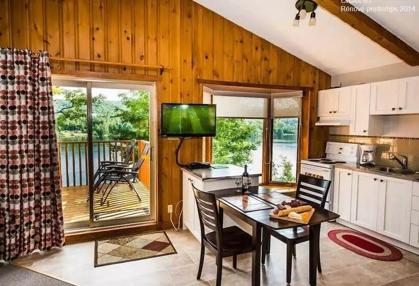 リゾートホテル Chalets Lac à La Truite