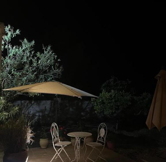 Bed and Breakfast Antico Casale Il Sambuco