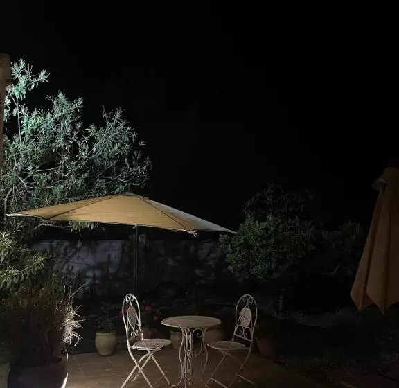 Aamiaismajoitus (B&B) Antico Casale Il Sambuco