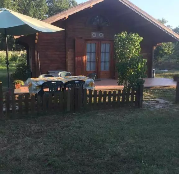 Aamiaismajoitus (B&B) Agriturismo Casale Loreto